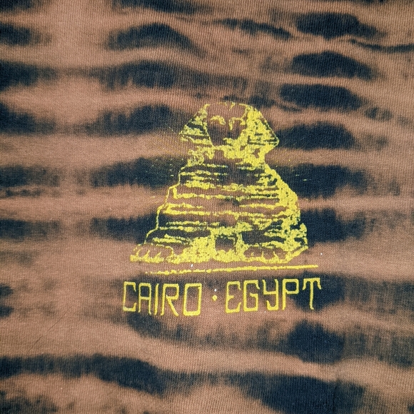 Custom bleach dyed Urban outfitters t-shirt - Picture 3 of 4